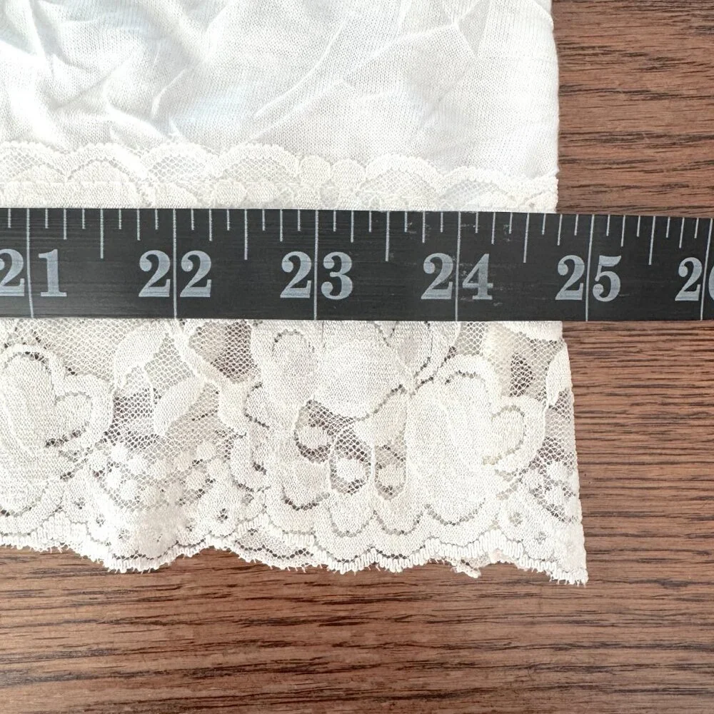 Maurices Plus Size 2X WHITE Stretchy Crinkle Lace Cami - Picture 4 of 11